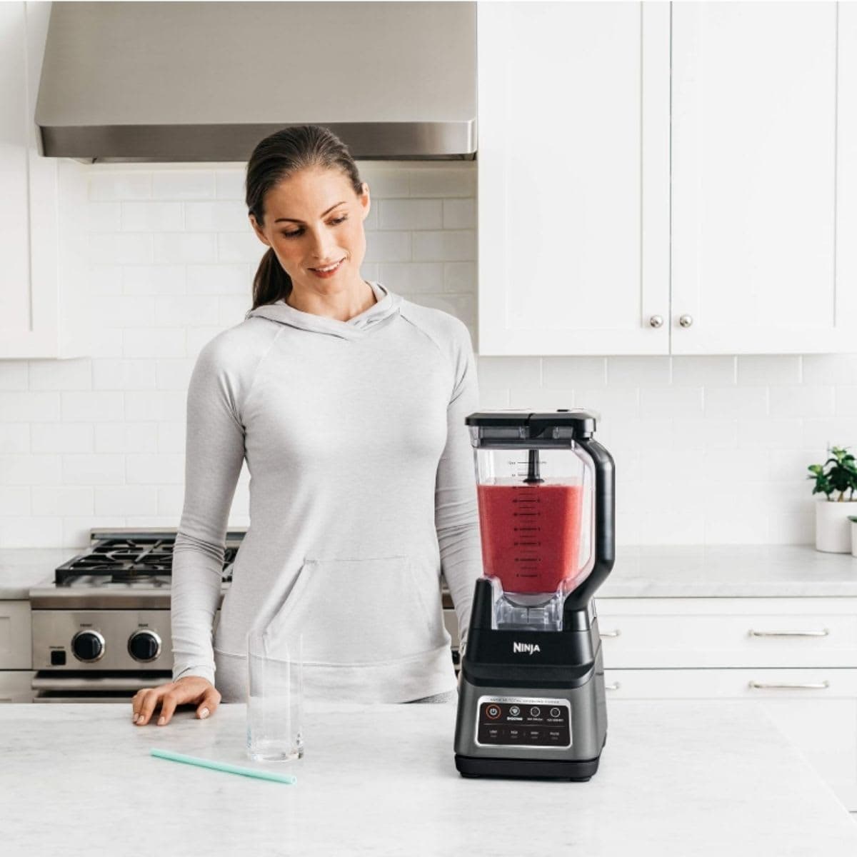 Ninja BN701C, Professional Plus Blender with 72oz Pitcher and Auto-iQ Presets, Black/Grey, 1400W (Canadian Version) thumbnail 3