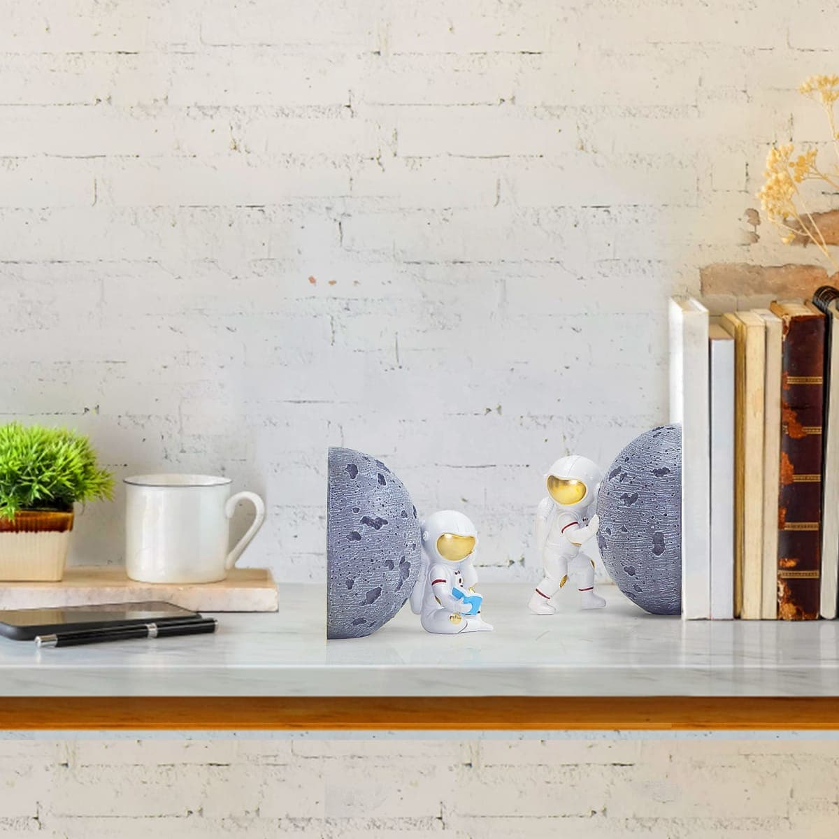 Banllis Astronaut Decorative Bookend Book Ends for Office Decorative Bookends for Shelves, Book Holders for Shelves, Bookends Decorative Books, Modern Bookends for Heavy Books Holder, Book Stoppers thumbnail 5